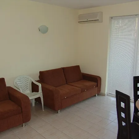 New Estate Polo Daire Sunny Beach