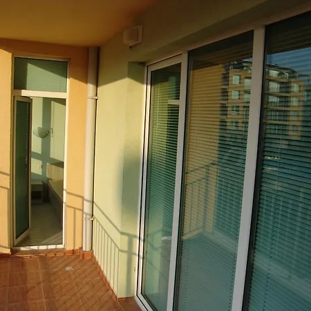 New Estate Polo Daire Sunny Beach
